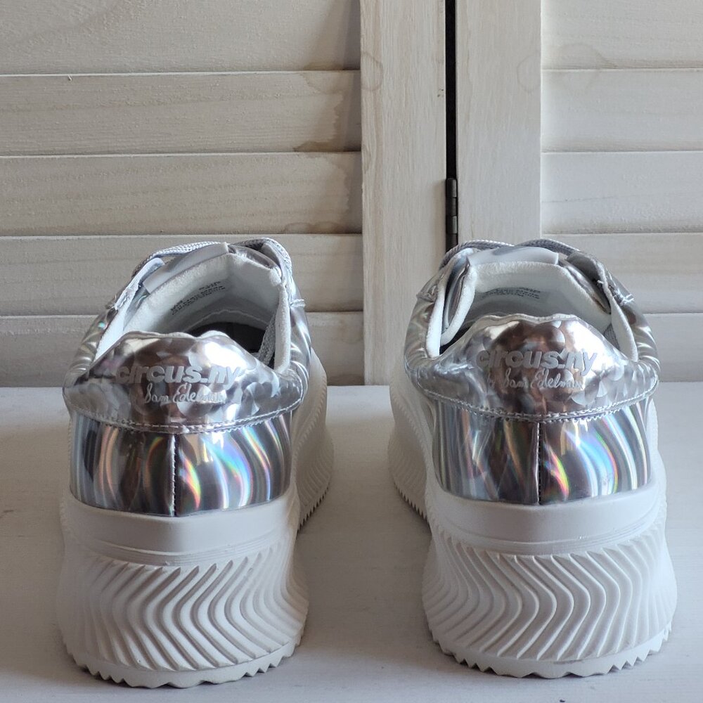 $79 NWT SAM EDELMAN Silver Platform Sneaker - Picture 7 of 12